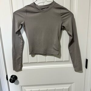 Hollister Gray Long Sleeve Women's Top